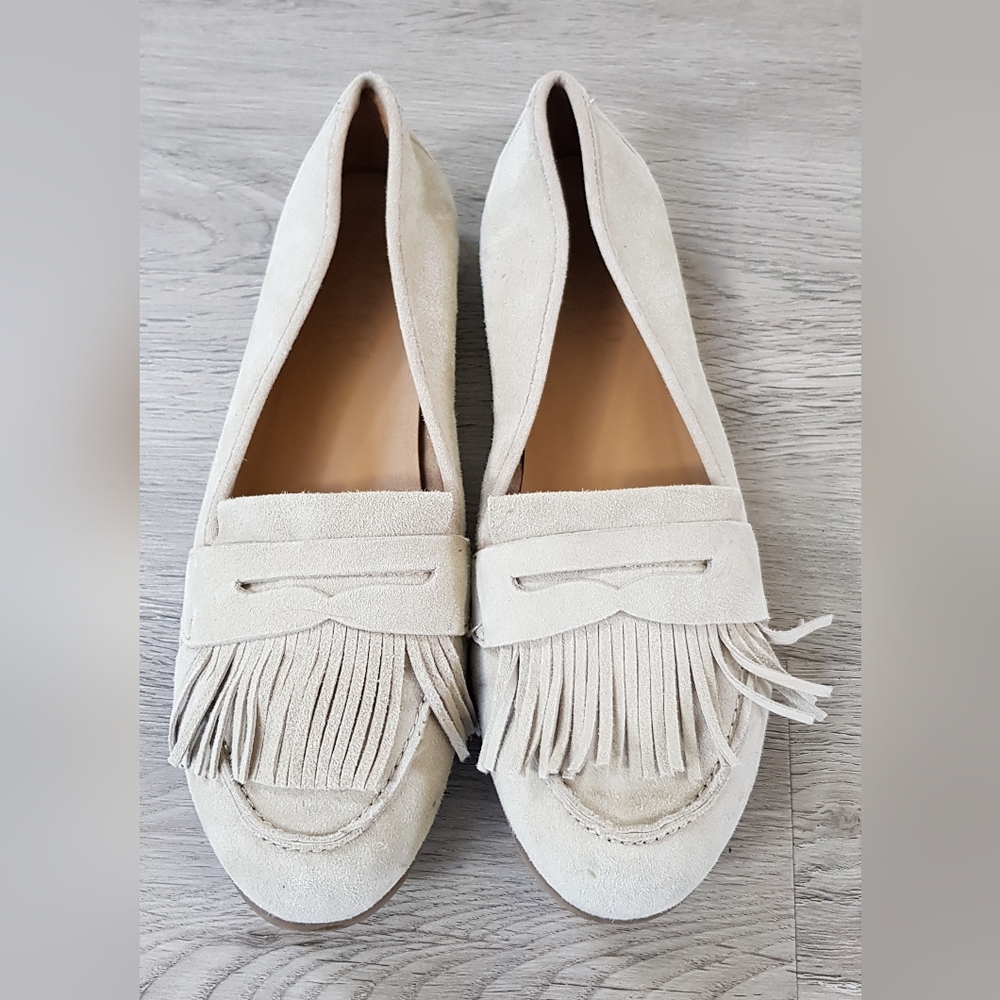 Womens leather flat shoe - size 6.5